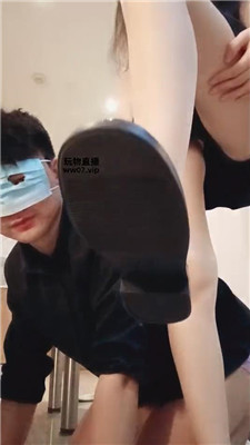 羽唯 近距离吮吸脚趾缝  JS250325-39 套路直播库 第5张