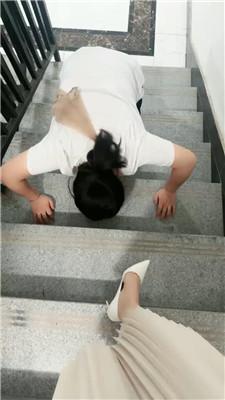 辣姐 强迫母畜舔脏地板-恋足狂舔 JS250326-34 套路直播库 第9张