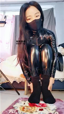 我是女王也是萝莉 黑暗女王调教靴奴骚狗    250325-23 艾彩调教库 第3张
