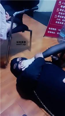 鸿运双女团 多女王-麻将桌脚下羞辱【上】 JS250328-27 艾彩调教库 第3张