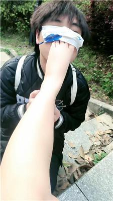 广西木木 户外下跪伺候前女友【双视角版】JS250327-14 套路直播库 第4张
