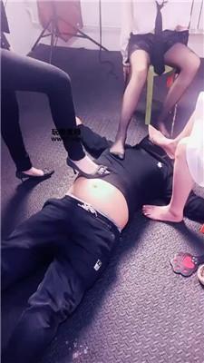 鸿运双女团 双S姐妹花-刑房惩罚猥琐业主 bf51762 套路直播库 第6张