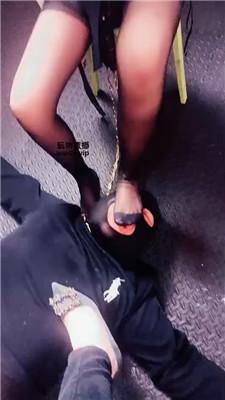 鸿运双女团 双S姐妹花-刑房惩罚猥琐业主 bf51762 套路直播库 第9张
