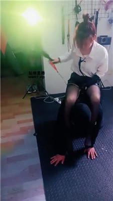 鸿运双女团 双S姐妹花-刑房惩罚猥琐业主 bf51762 套路直播库 第19张