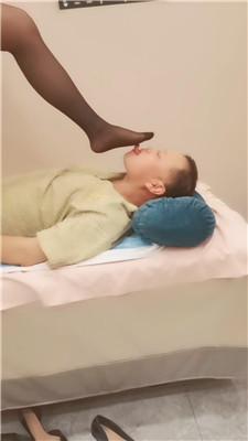 夸梨 花钱让黑丝技师暴揍我【下】【双视角版】 bf51764 套路直播库 第15张