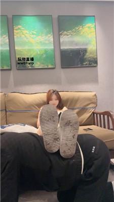 肉肉sama 坐脸窒息-清理脏鞋白棉袜 bf51842 艾彩调教库 第16张
