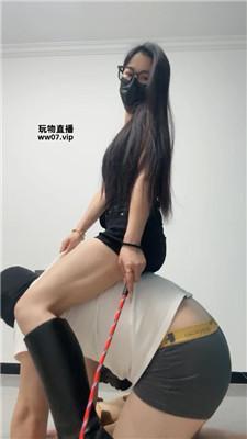 辣辣BB 骑马狗爬-长靴全体重踩踏 bf51833 套路直播库 第13张