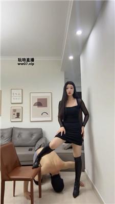 莫莉 高跟长靴踩踏-胯下羞辱狗爬 bf51823 套路直播库 第5张