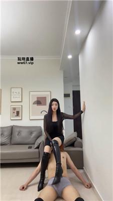 莫莉 高跟长靴踩踏-胯下羞辱狗爬 bf51823 套路直播库 第3张