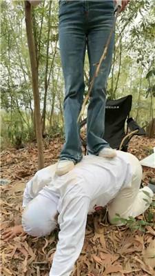暴主 户外强迫舔小白鞋处刑 bf51809 套路直播库 第9张