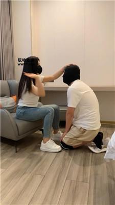 御清 小白鞋踩踏-牛仔裤窒息【双视角版】 bf51814 套路直播库 第8张