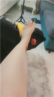 吟雪 原味玉足狂舔 JS250329-12 艾彩调教库 第2张