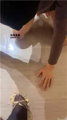 黛樱的bitch 高跟黑丝踩踏喂食-涂鸦羞辱 JS250328-36-HD绳艺资源网