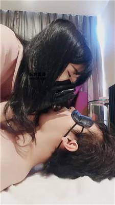 米小糖 滴蜡-白袜脚踩虐 JS250331-44 套路直播库 第7张
