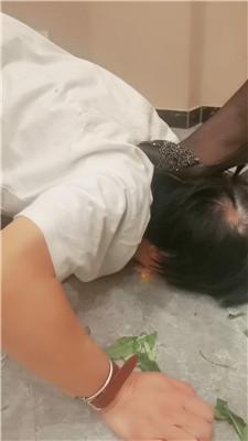 夸梨 母畜-姐妹花脚下喂食【双视角版】 JS250331-21 套路直播库 第12张