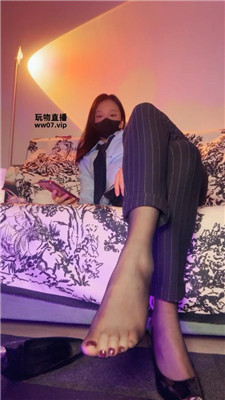 小妮 库里丝羞辱    250329-28 艾彩调教库 第9张