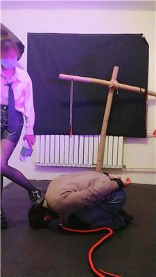 鸿运双女团 反绑暴力虐打贱奴【完整版】 JS250331-36 套路直播库 第11张
