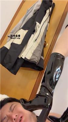佳佳 高跟长靴全体重踩踏 JS250330-48 艾彩调教库 第12张