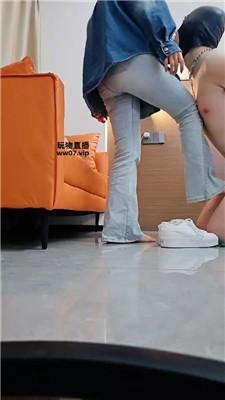 上头姐妹团 素人S-白袜塞嘴-手铐捆绑-闻舔脏鞋 JS250414-30 套路直播库 第11张