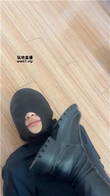 00后情侣 情侣主-电竞酒店脏鞋玩奴隶 JS250414-21 套路直播库 第5张