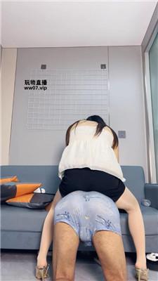 苏苏不苏 高跟丝袜美腿踩虐贱奴 JS250413-01 套路直播库 第7张