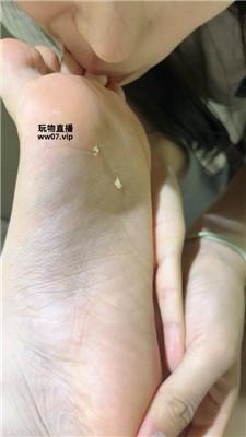 时颜 母畜-沉浸式狗嘴脚部护理 bf52275 艾彩调教库 第9张