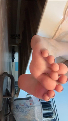 猫王 裸足炸    250411-16 套路直播库 第7张