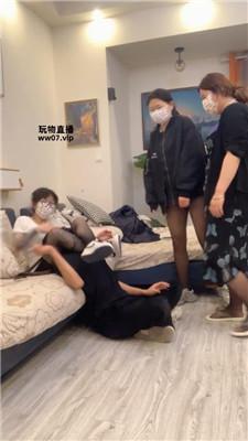 女生也能很暴力 3S-母女主-轮流暴力踢踹虐打 bf52282 套路直播库 第15张