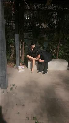 esse殿下 户外美腿碾压猥琐 bf52276 艾彩调教库 第2张