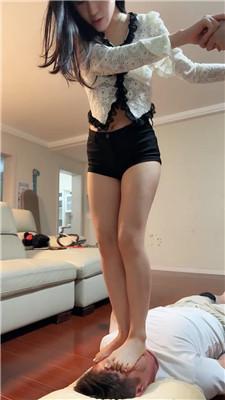 琴月 双S-姐妹花轮流踩踏姐夫 bf52265 艾彩调教库 第8张