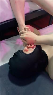 米妮老师 双S-姐妹花蹂躏狗继父 JS250411-9 艾彩调教库 第9张