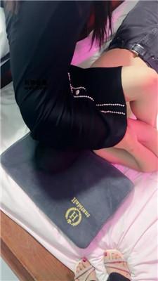 米妮老师 双S-姐妹花蹂躏狗继父 JS250411-9 艾彩调教库 第6张