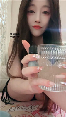 梦二 香水猪笔进来    250409-17 套路直播库 第5张