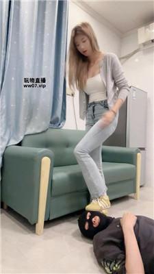 猴歌 素人S-脏鞋白袜踩虐-转胯狗爬 bf52217 艾彩调教库 第7张
