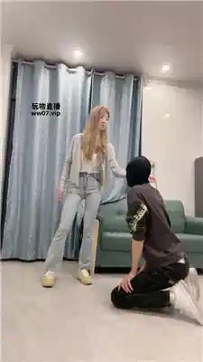 猴歌 素人S-脏鞋白袜踩虐-转胯狗爬 bf52217-HD绳艺资源网