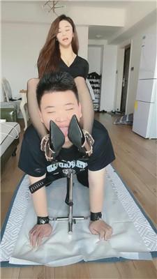 泽莉 彻底犬化贱奴-铆钉高跟黑丝虐 JS250411-5 艾彩调教库 第8张