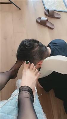泽莉 彻底犬化贱奴-铆钉高跟黑丝虐 JS250411-5 艾彩调教库 第17张