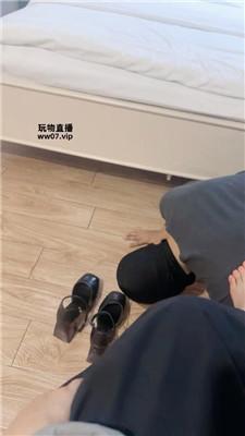黑兔 强迫废物舔脏鞋 JS250409-18 艾彩调教库 第4张