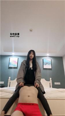 黑兔 强迫废物舔脏鞋 JS250409-18 艾彩调教库 第17张