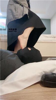 黑兔 强迫废物舔脏鞋 JS250409-18 艾彩调教库 第16张