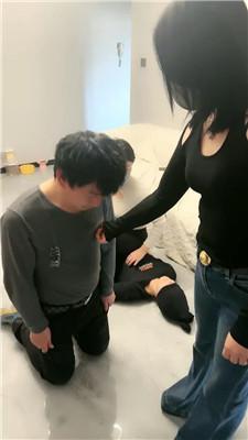 伊潼 姐妹花的脚下骚奴 bf51969 艾彩调教库 第11张