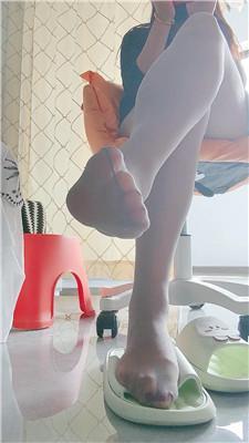 鱼主 绿帽家奴下跪伺候 JS250403-23 艾彩资料库 第3张