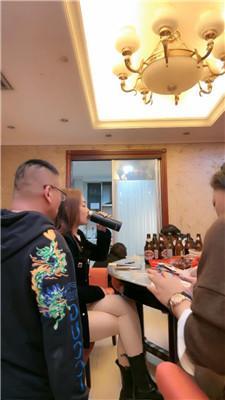 冷月大大 闺蜜聚会-贱奴桌底伺候【三视角版】 bf51967-HD绳艺资源网