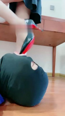 【缘彼大大】高跟裸足插嘴恋足调 bf21719 套路资料库 第2张
