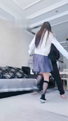 【猫神大人】JK小姐姐黑丝白鞋虐杀 bf19439