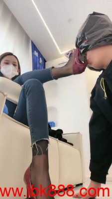 【秋秋】高跟黑丝恋足/口吐食物喂食/圣水 bf23587