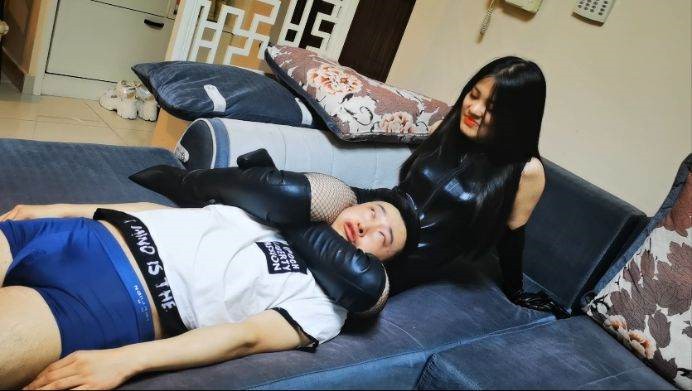 微耀 特工装绞杀