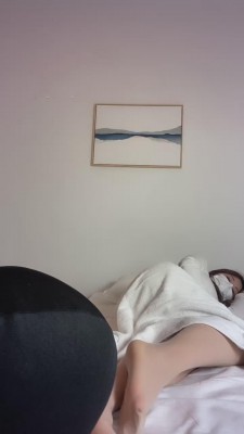 【巴莉女王】合租室友舔脚被发现 bf11814-HD绳艺资源网