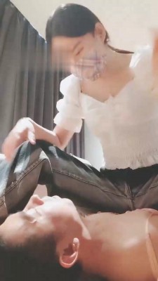 【奈奈】耳光教训变装狗 bf18806