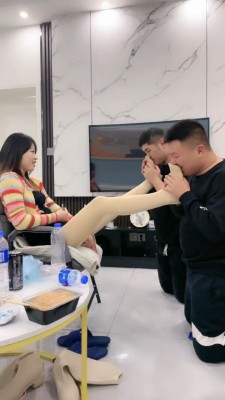 【ccyouer】高贵女儿调兄弟狗 bf22520
